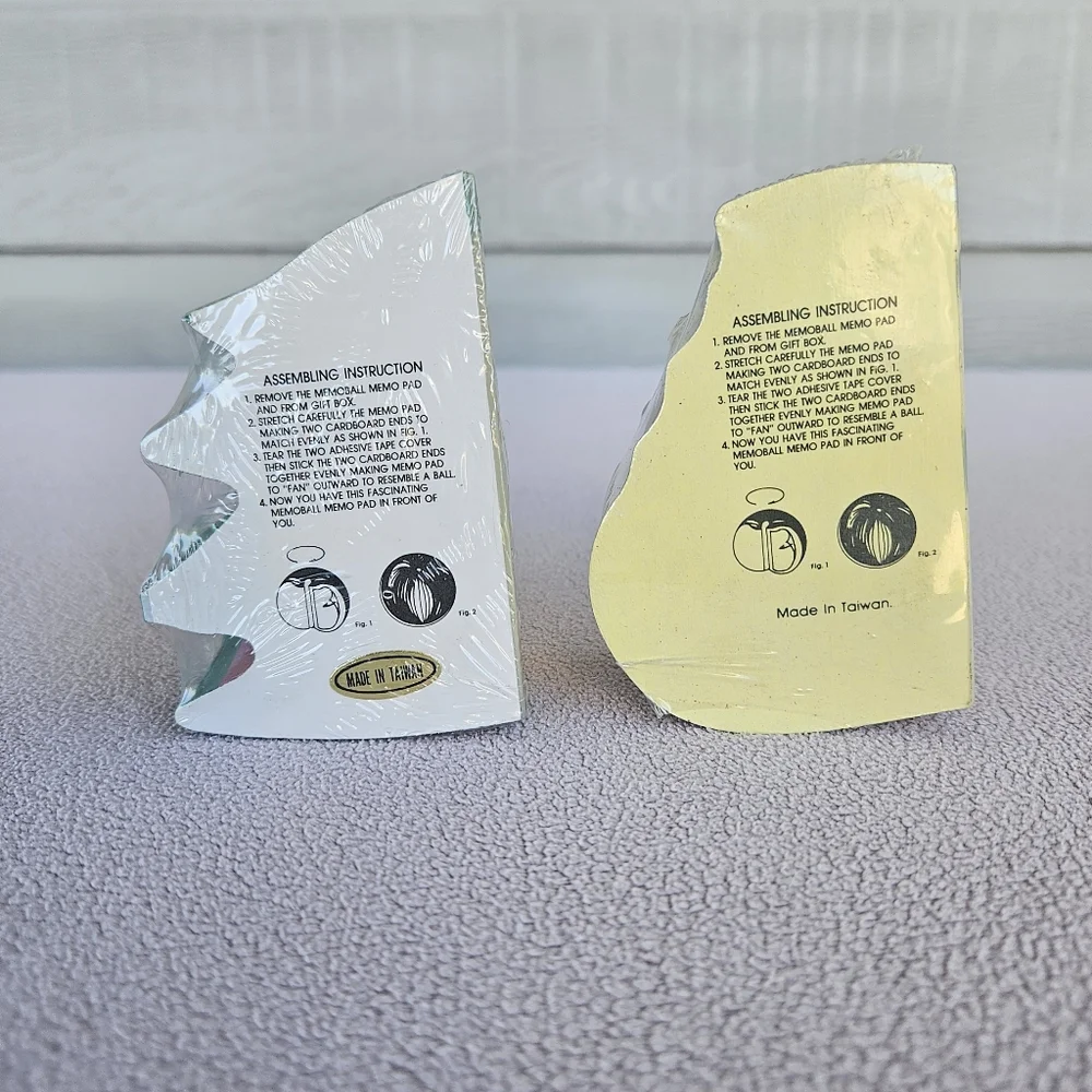 VTG Memoball Memo Pad Christmas Paper Sheet Tree Snowman Small Desktop Decor
